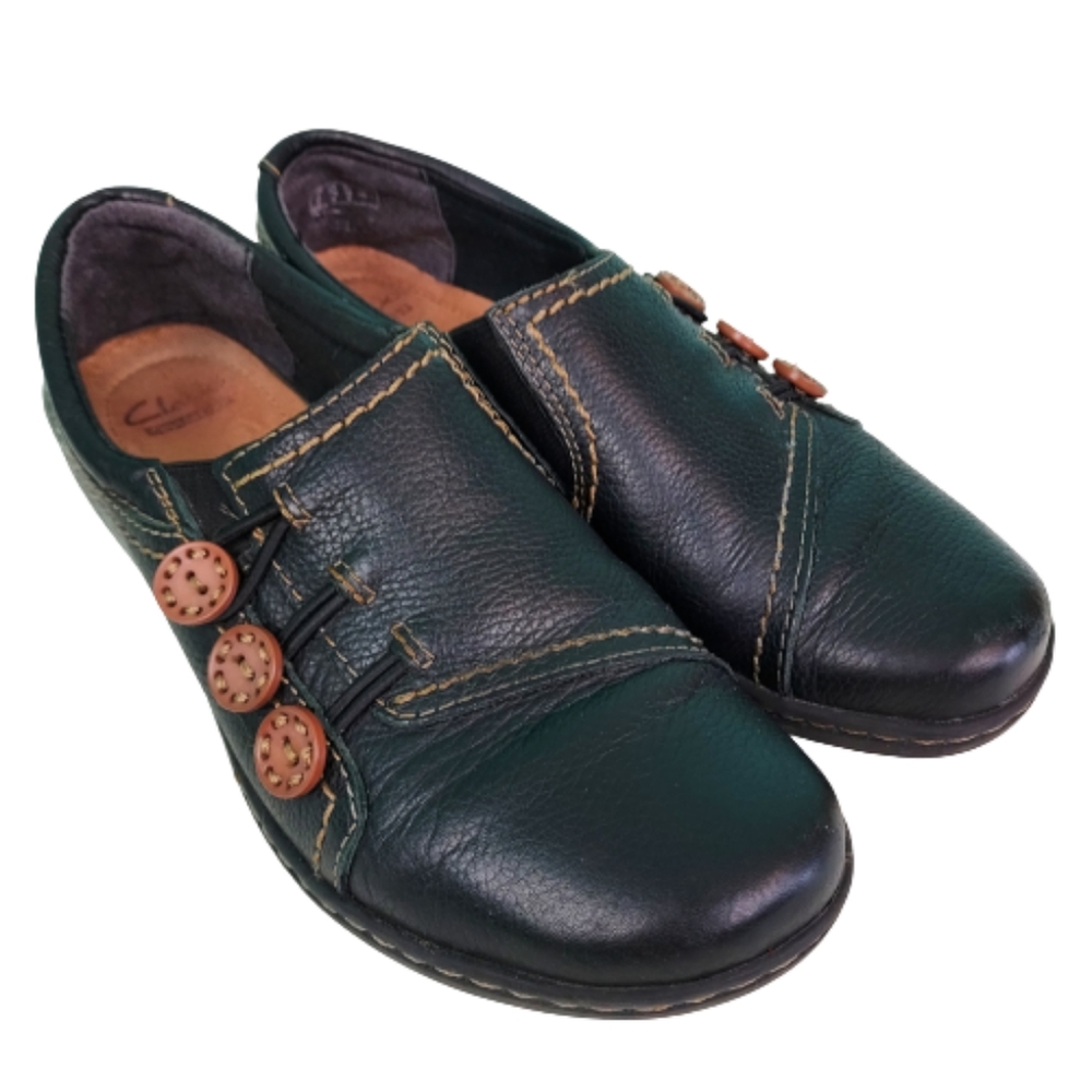 Clark's 3 button slip-ons, women's size 7.5, black